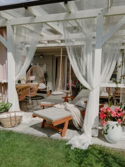 Ulkokalusteet<Beliani Aurinkotuoli Akasiapuu Vaalea Puu/Ruskeanharmaa Java