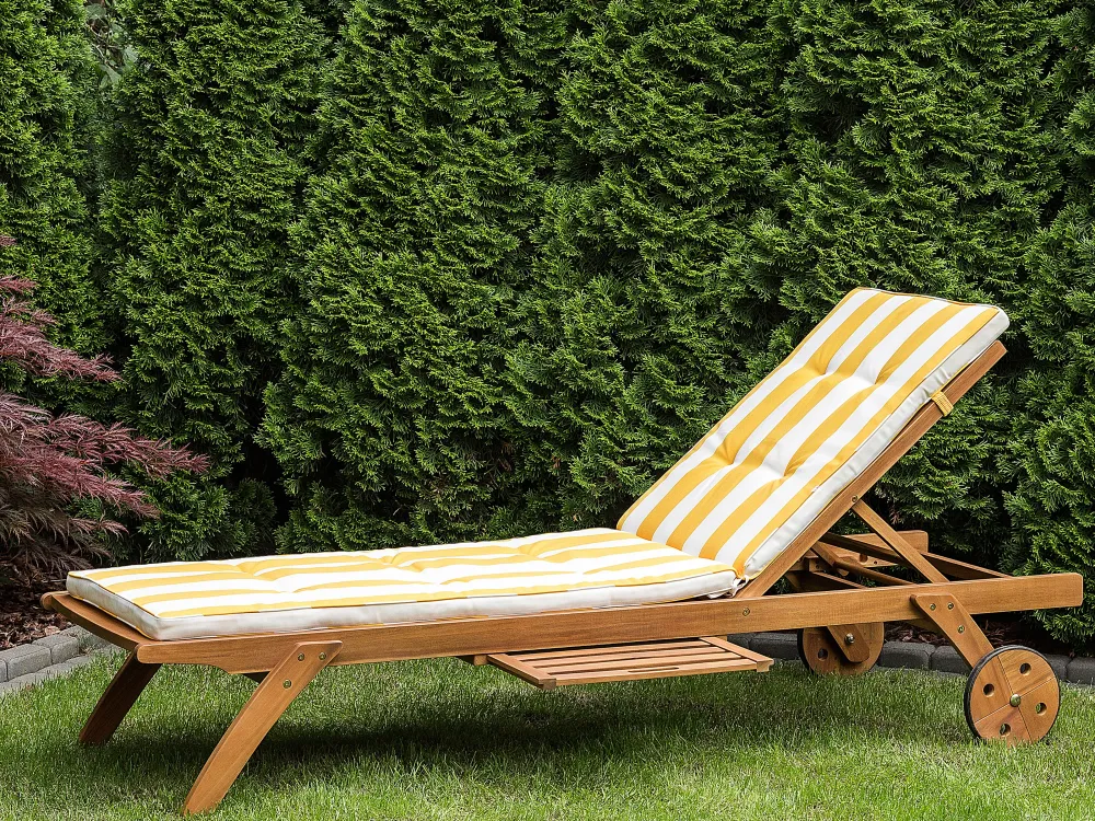 New Beliani Aurinkotuoli Pehmusteilla Keltavalkoinen Cesana