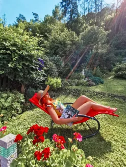 Ulkokalusteet<Beliani Aurinkotuoli Teras Keinuva Punainen Carano Ii