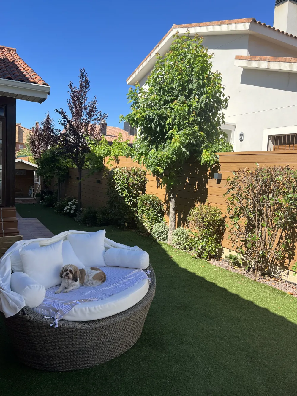 Ulkokalusteet<Beliani Aurinkovuode Polyrottinki Vaaleanruskea Sylt