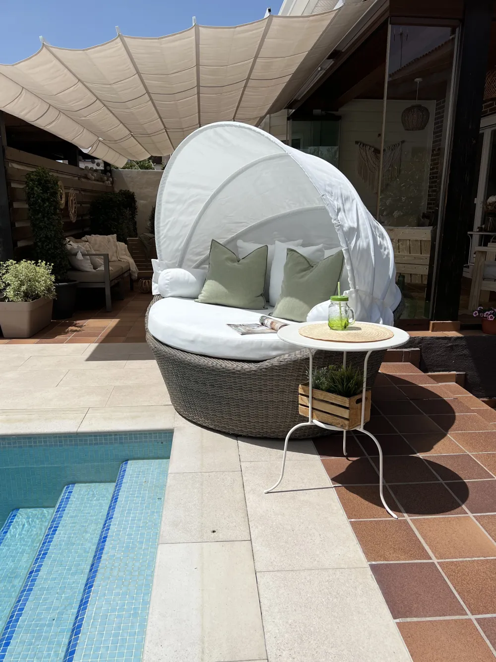 Ulkokalusteet<Beliani Aurinkovuode Polyrottinki Vaaleanruskea Sylt