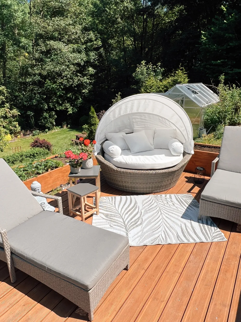 Ulkokalusteet<Beliani Aurinkovuode Polyrottinki Vaaleanruskea Sylt