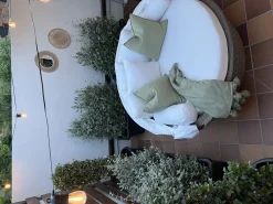 Ulkokalusteet<Beliani Aurinkovuode Polyrottinki Vaaleanruskea Sylt