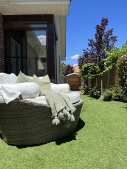 Ulkokalusteet<Beliani Aurinkovuode Polyrottinki Vaaleanruskea Sylt