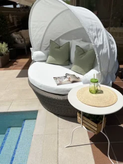 Ulkokalusteet<Beliani Aurinkovuode Polyrottinki Vaaleanruskea Sylt