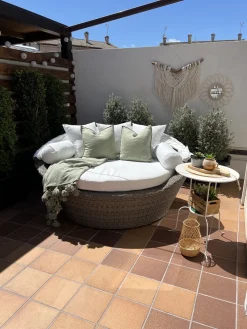 Ulkokalusteet<Beliani Aurinkovuode Polyrottinki Vaaleanruskea Sylt