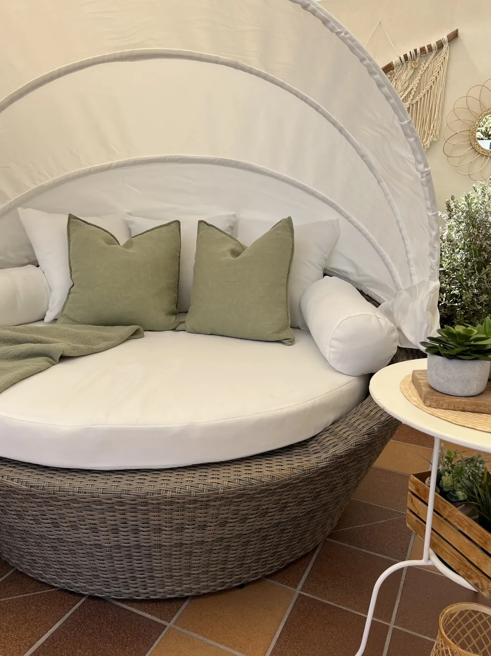 Ulkokalusteet<Beliani Aurinkovuode Polyrottinki Vaaleanruskea Sylt