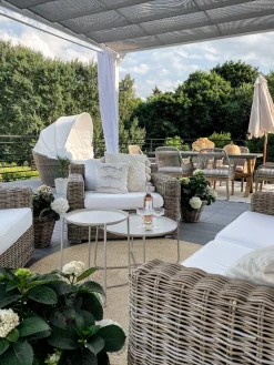 Ulkokalusteet<Beliani Aurinkovuode Polyrottinki Vaaleanruskea Sylt