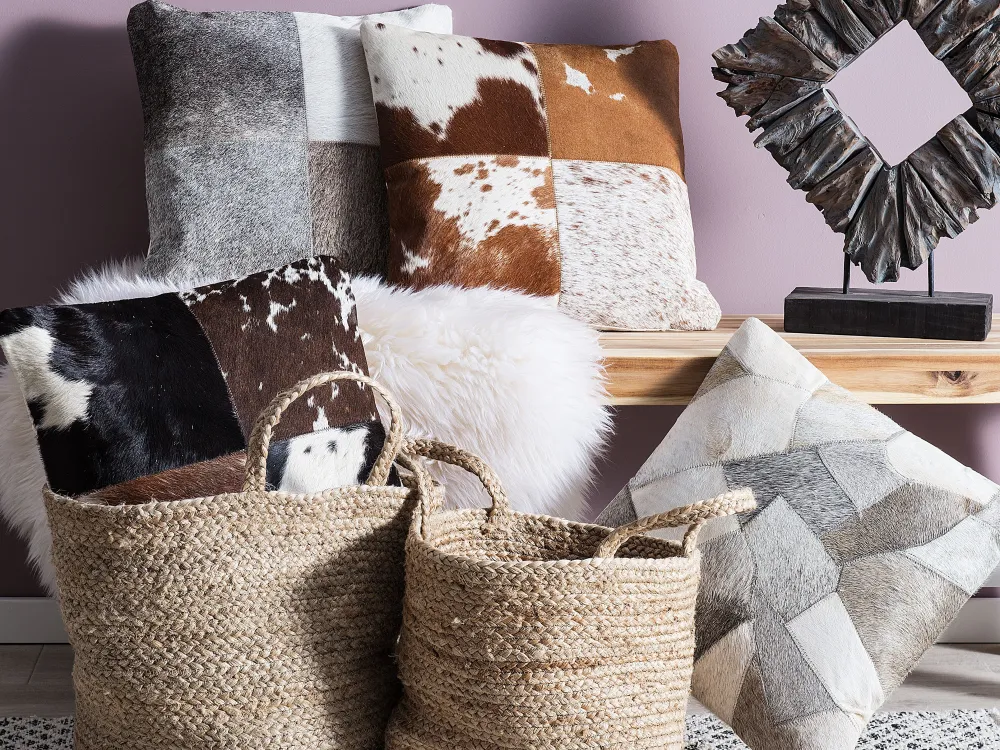 Shop Beliani Harmaa Nahkainen Tilkkukoristetyynysetti 45 X 45 Cm 2 Kpl Neeloor