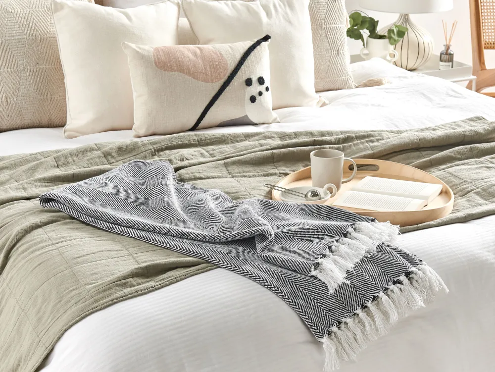 New Beliani Huopa Puuvilla Musta 130 X 160 Cm Tangier