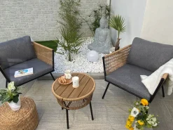 Ulkokalusteet<Beliani 2-Istuttava Bistrosetti Polyrottinki Vaaleanruskea Gargano