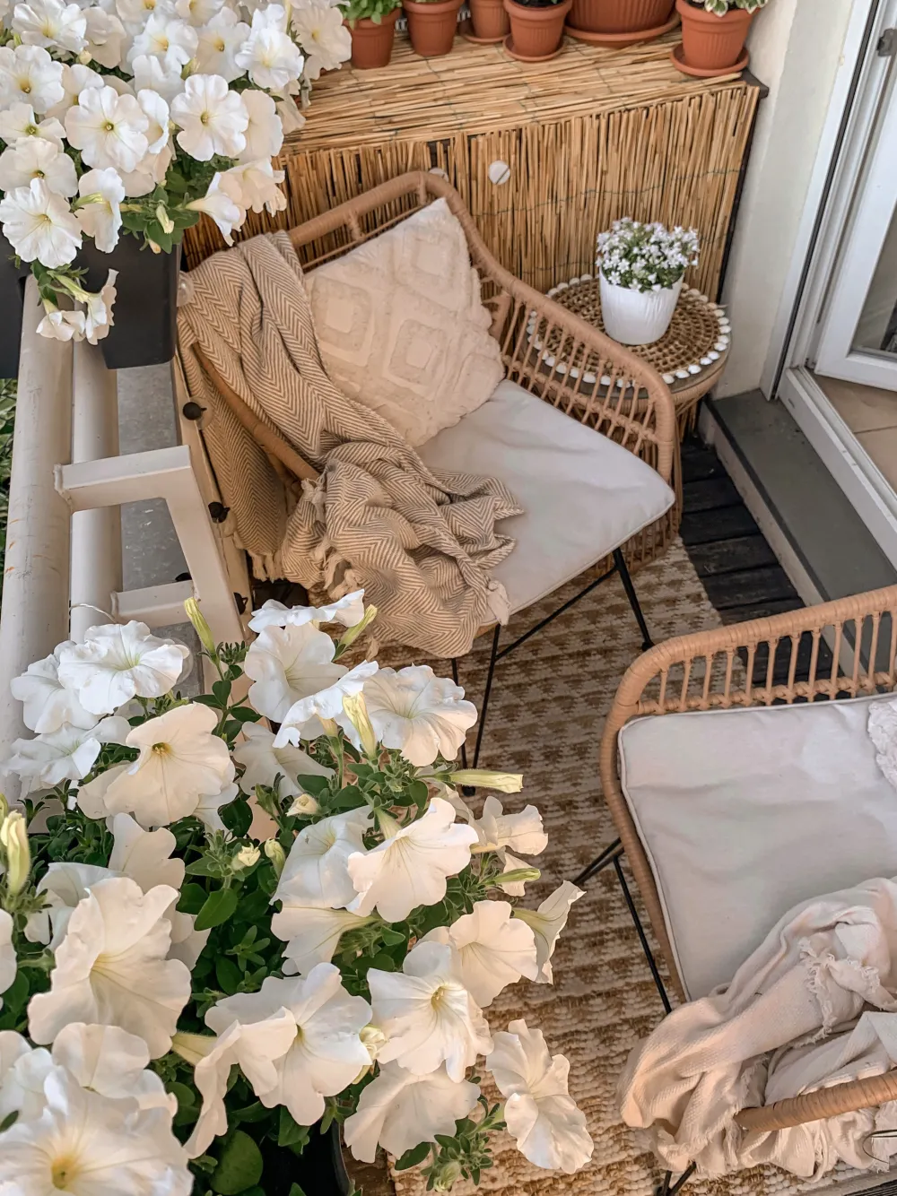 Clearance Beliani 2-Istuttava Bistrosetti Polyrottinki Luonnonvari Trestina