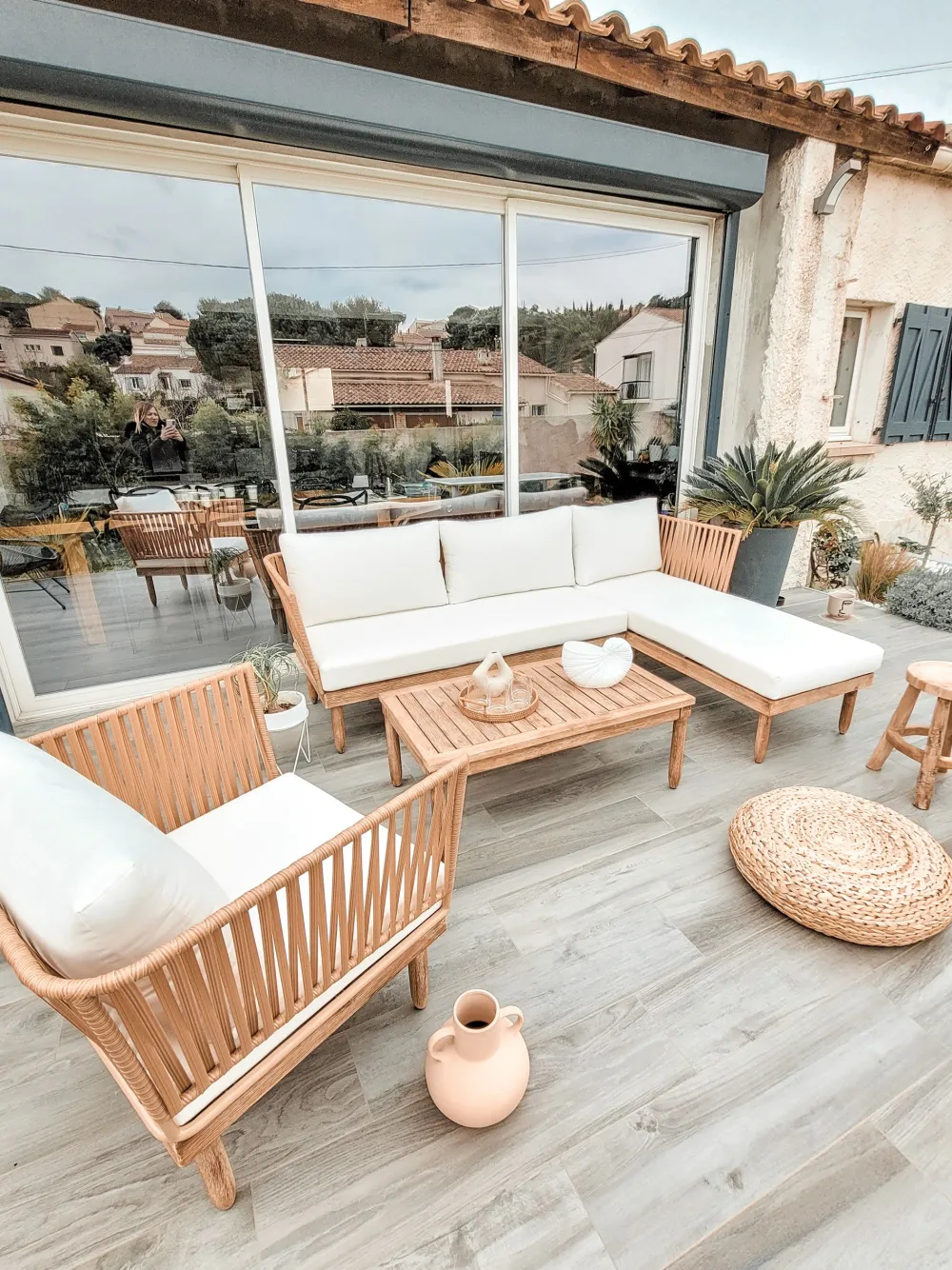 New Beliani 4-Istuttava Ulkosohvaryhma Akasiapuu Oikeak. Valkoinen Cremona