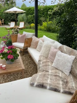 New Beliani 4-Istuttava Ulkosohvaryhma Akasiapuu Oikeak. Valkoinen Cremona