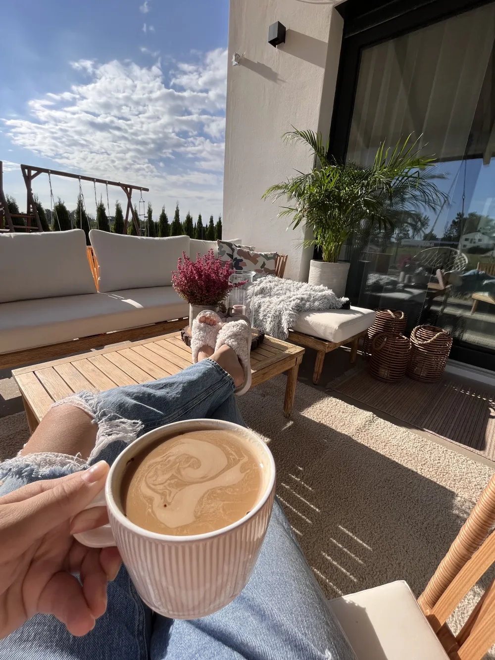 New Beliani 4-Istuttava Ulkosohvaryhma Akasiapuu Oikeak. Valkoinen Cremona