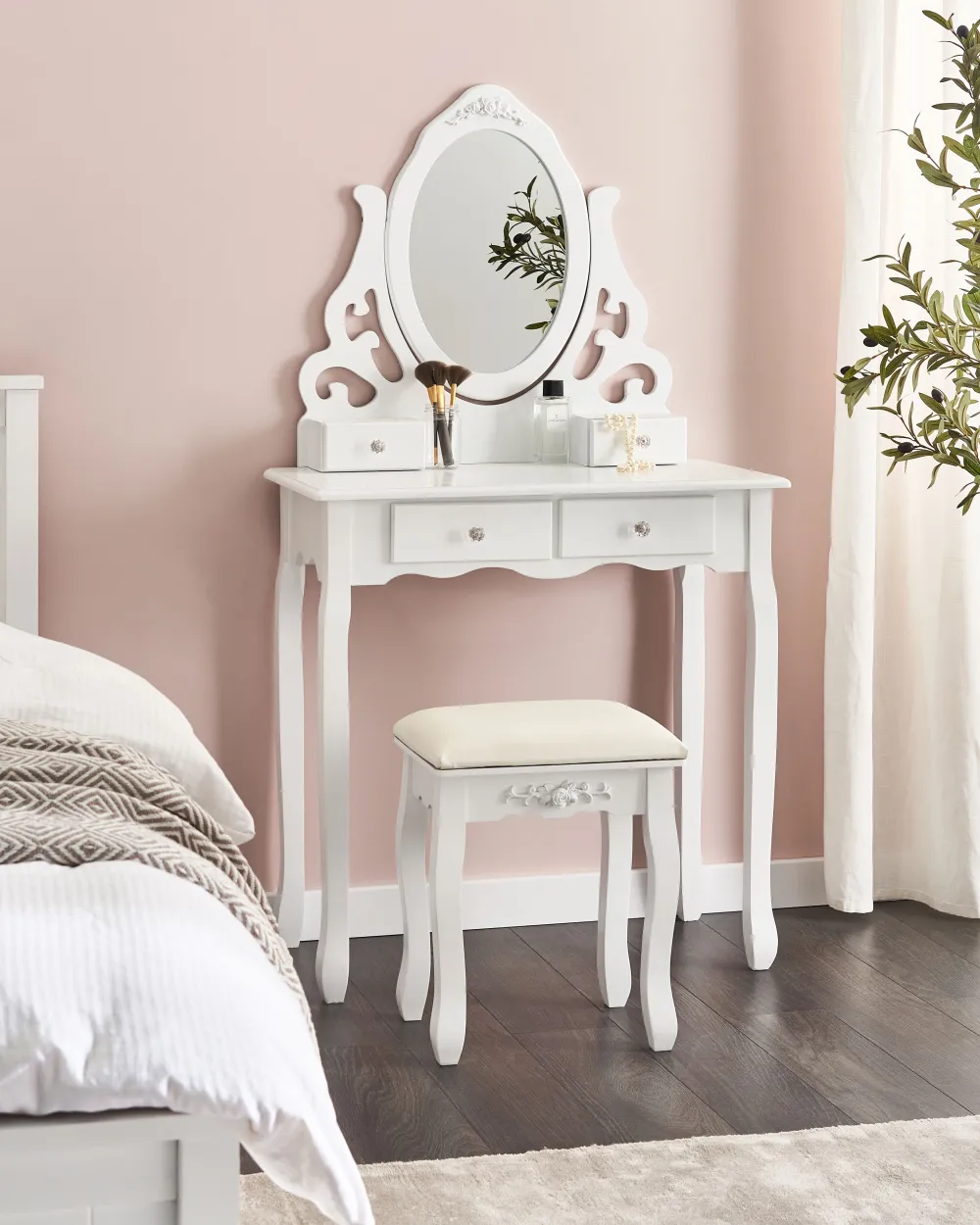 Säilytys<Beliani Kampauspoyta 4 Laatikkoa Peili Jakkara Valkoinen Amour