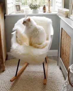 Tuolit<Beliani Keinutuoli Muovi Valkoinen Harmony