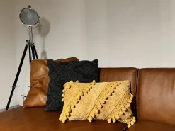 Best Beliani Koristetyyny 30 X 50 Cm Keltainen Ayroor