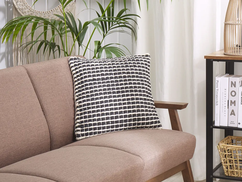 Sale Beliani Koristetyyny 45 X 45 Cm Mustavalkoinen Yoncali