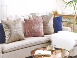 Best Sale Beliani Koristetyyny Puuvilla Ruusukulta Geometrinen Kuvio 50 X 50 Cm Oujda