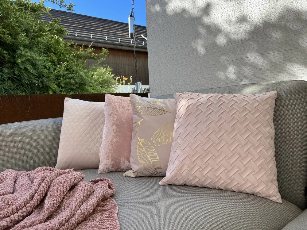 Best Sale Beliani Koristetyyny Sametti Vaaleanpunainen 45 X 45 Cm 2 Kpl Hosta