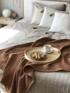 Tekstiilit<Beliani Koristetyyny Valkoinen Kohokuvioitu 45 X 45 Cm 2 Kpl Azalea