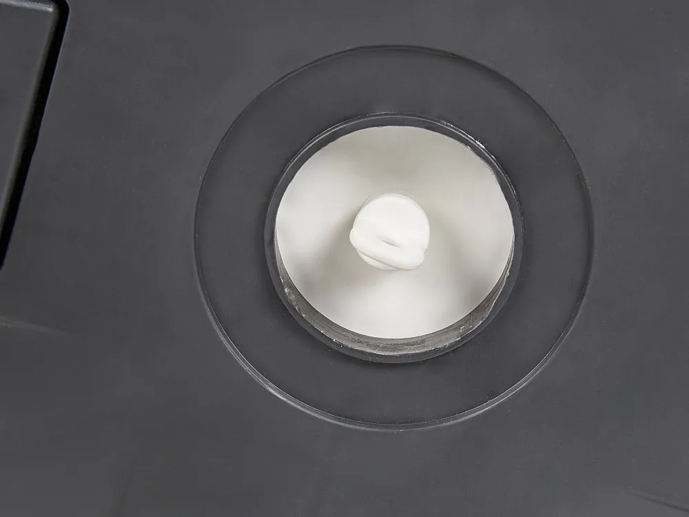 New Beliani Kylmapoyta Musta 48 Cm Silg