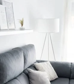 New Beliani Lattiavalaisin Metalli Valkoinen Tobol