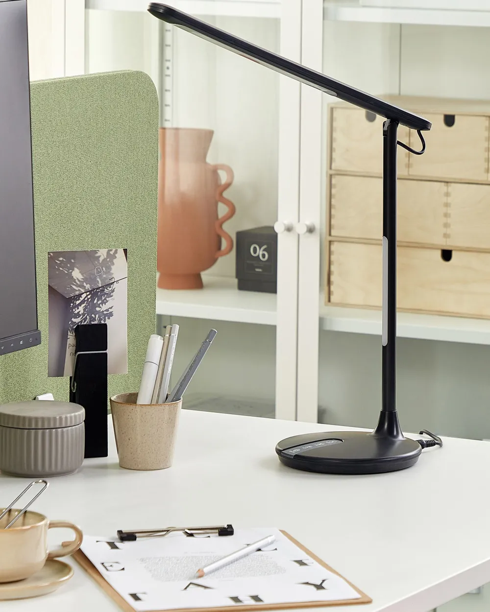 Valaisimet<Beliani Led-Poytavalaisin Alumiini Musta Draco