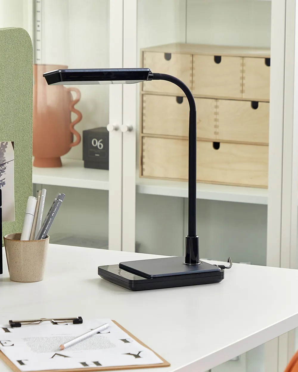 Clearance Beliani Led-Poytavalaisin Musta Centaurus