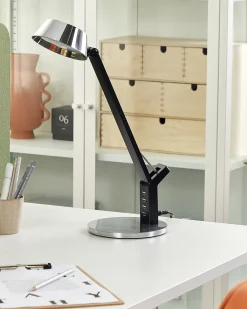 Valaisimet<Beliani Led-Poytavalaisin Usb-Portti Hopea Chamaeleon