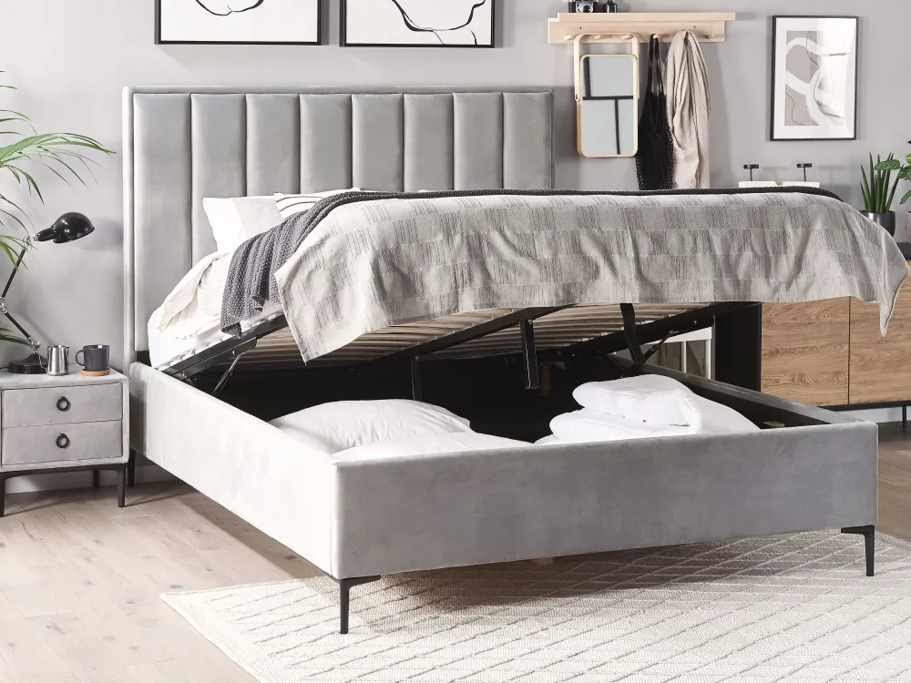 Sängyt<Beliani Makuuhuonesetti Sametti 3 Osaa Vaaleanharmaa 180 X 200 Cm Sezanne