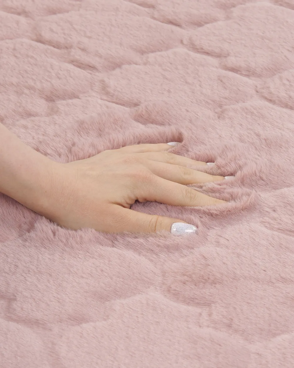 Matot<Beliani Matto Janiksen Tekoturkis Vaaleanpunainen 160 X 230 Cm Gharo