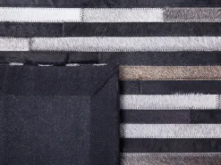 Store Beliani Matto Lehmannahka Musta/Harmaa 140 X 200 Cm Atalar