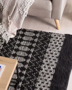 New Beliani Matto Nahka Musta/Beige 140 X 200 Cm Sokun