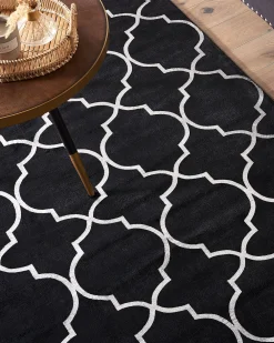 Matot<Beliani Matto Viskoosi Musta/Hopea 160 X 230 Cm Yelki