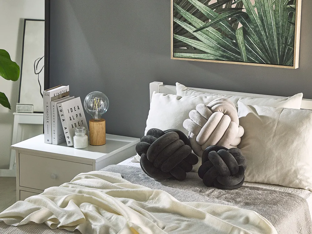 New Beliani Musta Samettinen Solmutyyny O 30 Cm Malni