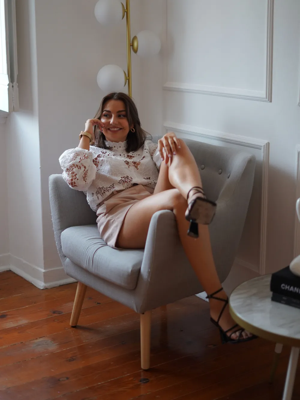 Nojatuolit<Beliani Nojatuoli Vaaleanharmaa Drammen