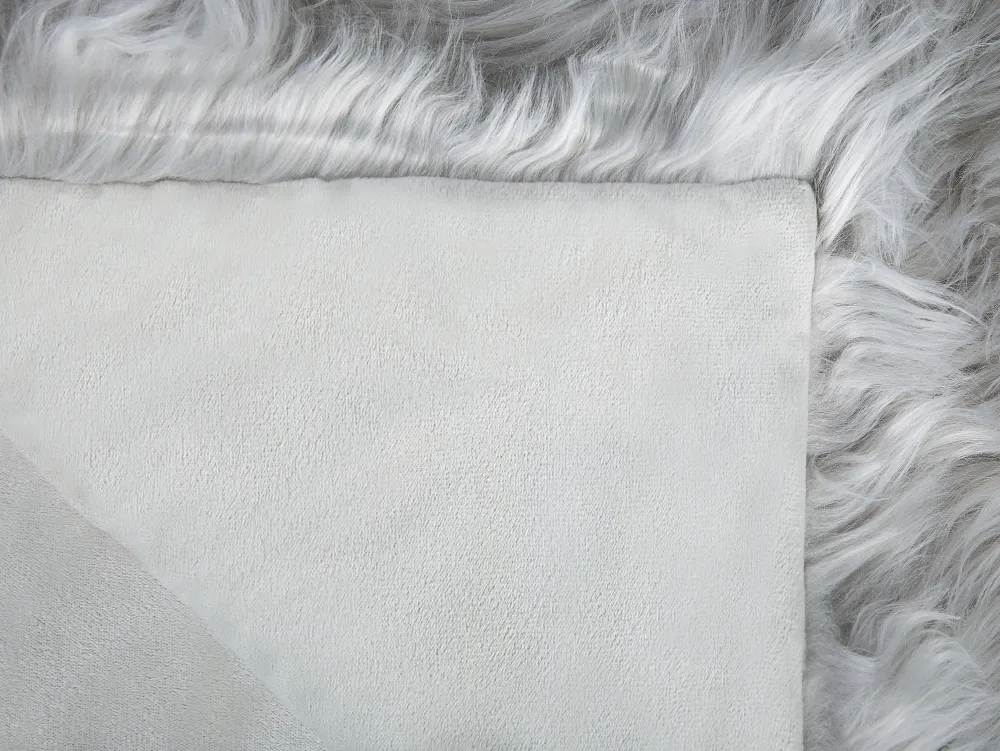 Tekstiilit<Beliani Paivapeitto Vaaleanharmaa 200 X 220 Cm Delice