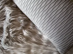 Tekstiilit<Beliani Paivapeitto Vaaleanharmaa 200 X 220 Cm Delice