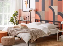 Sängyt<Beliani Parisanky Metalli Musta 180 X 200 Cm Cusset