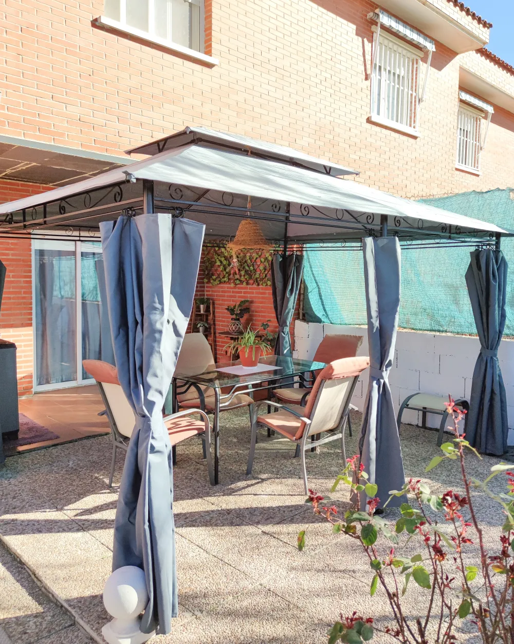 Ulkokalusteet<Beliani Paviljonki Grafiitinharmaa 400 X 300 Cm Colos