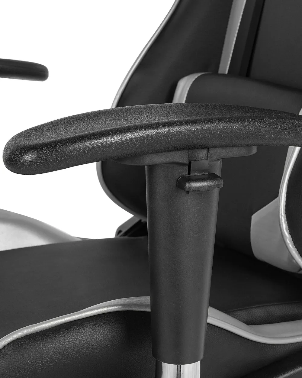 Store Beliani Pelituoli Keinonahka Musta/Hopea Knight