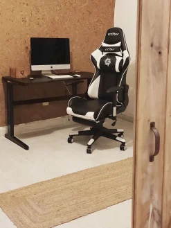 Lastenhuone<Beliani Pelituoli Keinonahka Musta/Valkoinen Victory