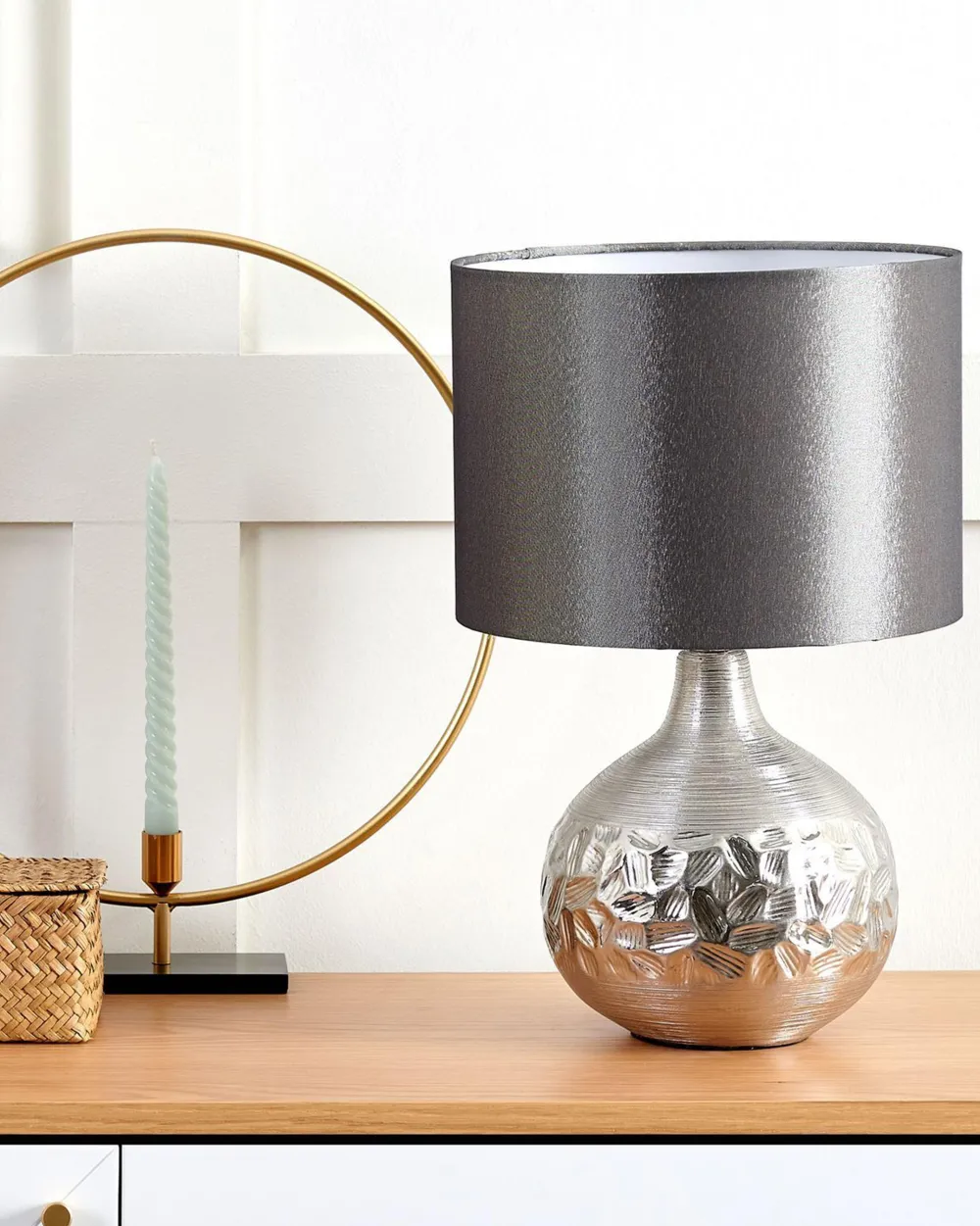 Valaisimet<Beliani Poytavalaisin Posliini Hopea Yakima