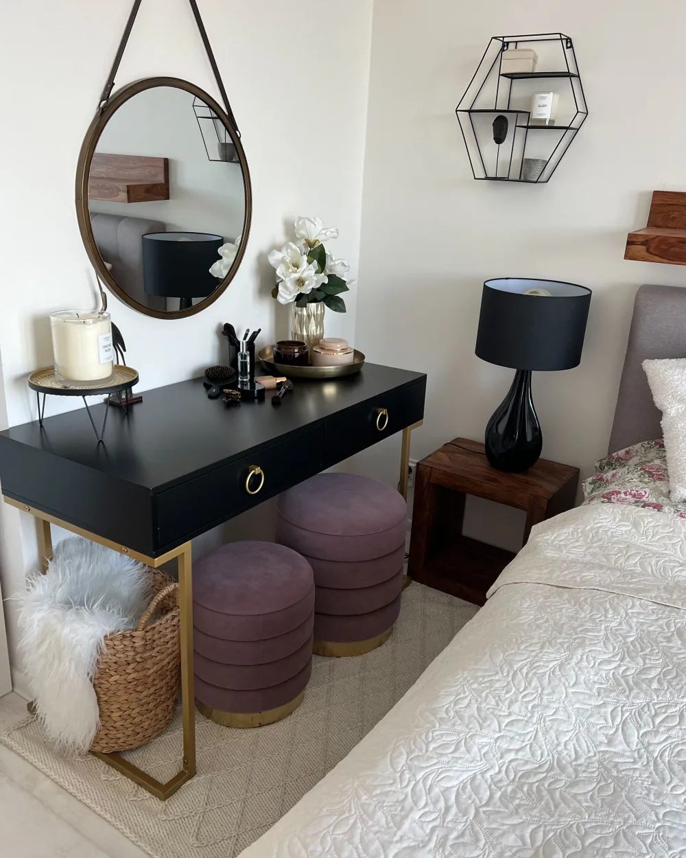 Shop Beliani Poytavalaisin Posliini Musta Santee