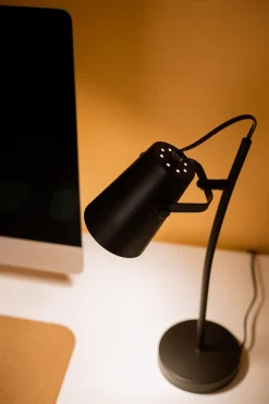 Sale Beliani Poytavalaisin Teras Musta Flint