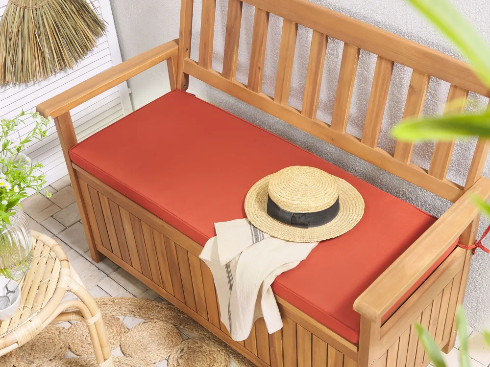 Ulkokalusteet<Beliani Puutarhapenkki Akasiapuu Säilytystila Punainen 120 Cm Sovana