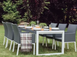 Pöydät<Beliani Puutarhapoyta Alumiini Harmaa/Valkoinen 210 X 90 Cm Bacoli