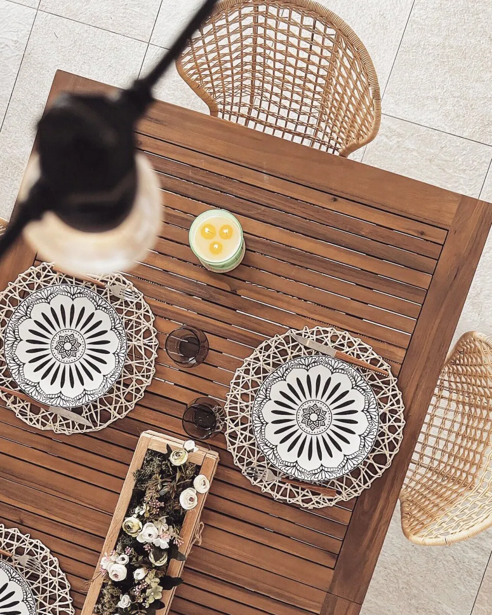 Ulkokalusteet<Beliani Puutarhapoyta Jatkettava Akaasia Vaalea Puu 180/240 X 100 Cm Cesana